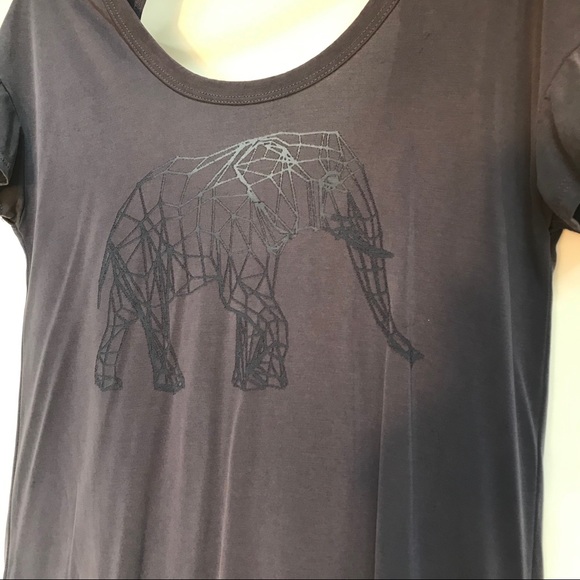 Evolution Active Tee Shirt  Elephant short sleeve  sheer Size medium - Picture 4 of 7